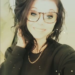 Meet your Posher, Samie